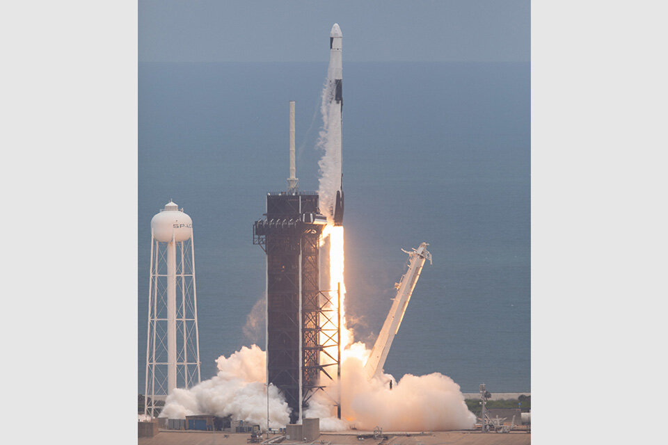 The Double Vacuum Insulated Temperature Retention Transportation Container Developed with Tiger Corporation Returns Safely with SpaceX's CRS-22 Dragon Spacecraft
