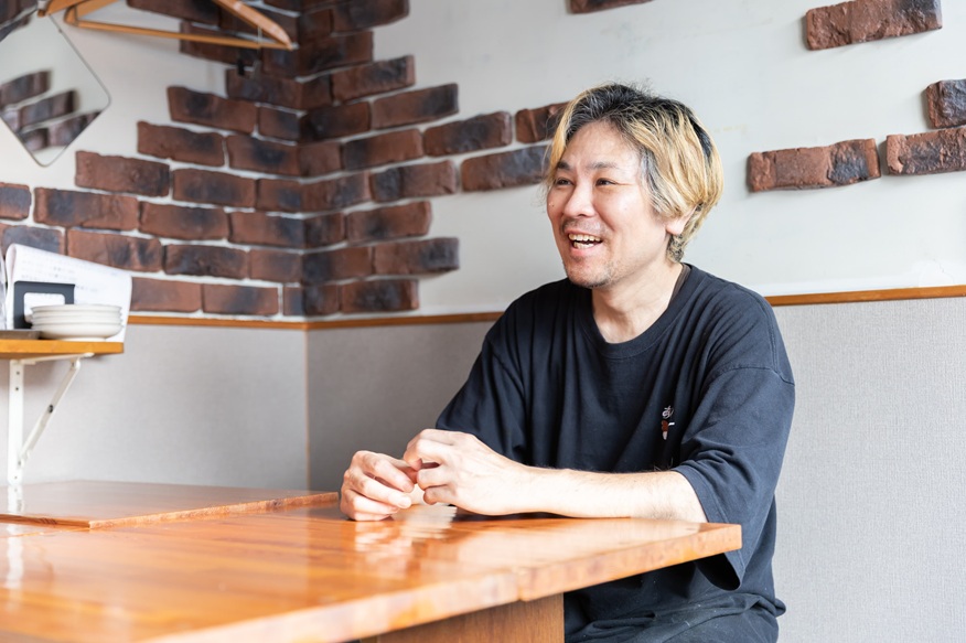 Mr. Ota, owner of Akira Curry.