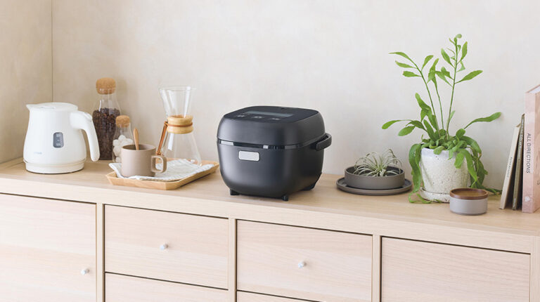 Packing food into a lunch box