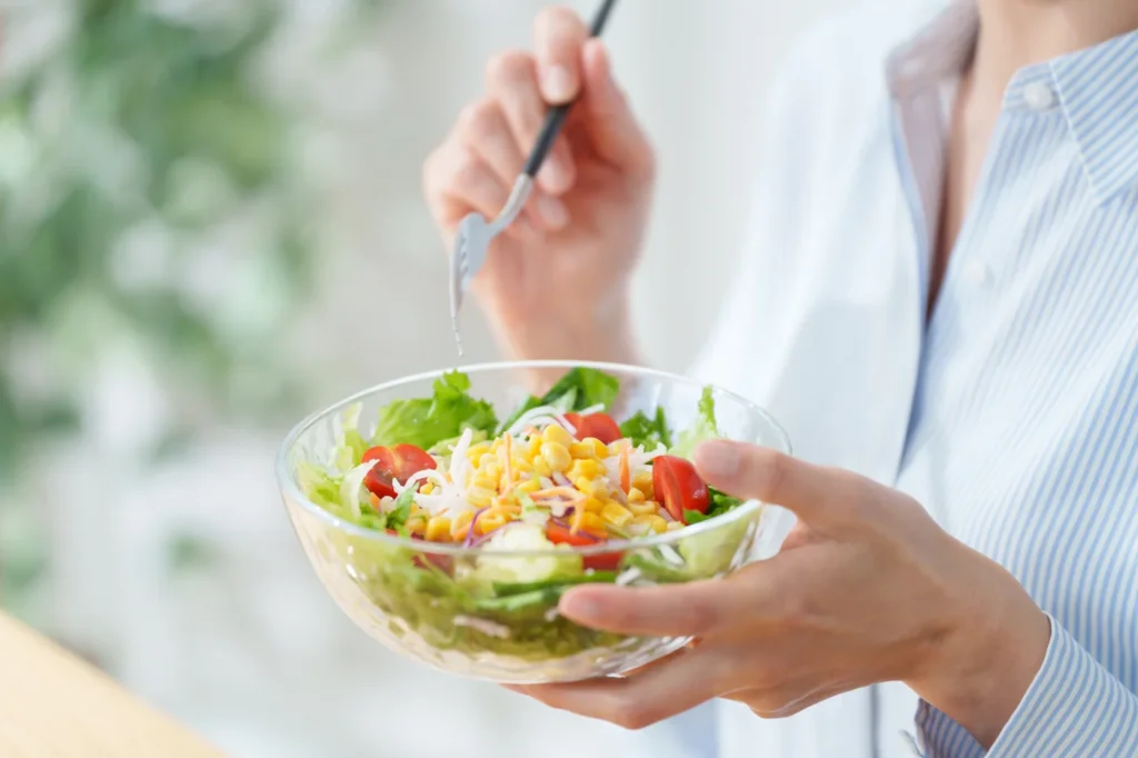 A person eating breakfas